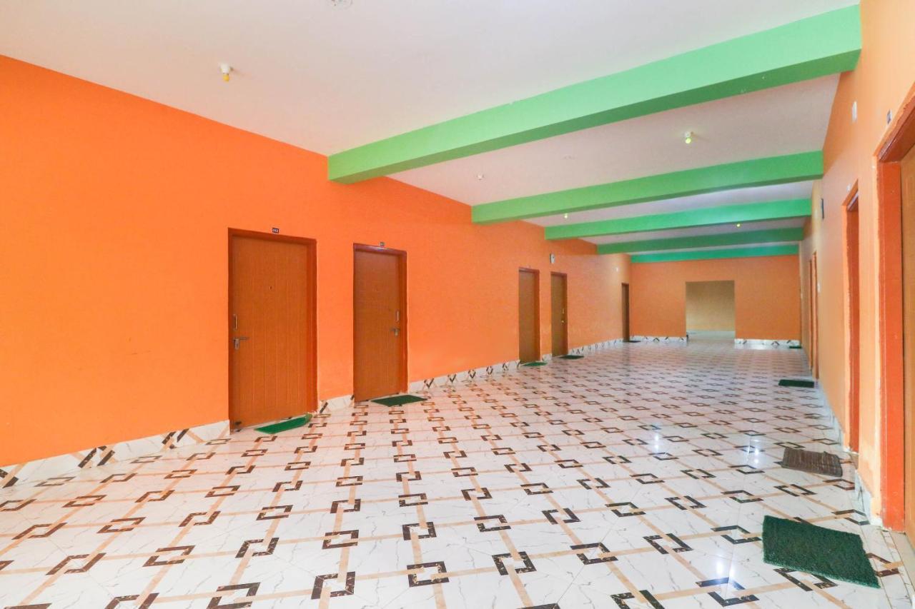 Spot On 68151 Prafulla Palace Hotel Jatani Exterior photo